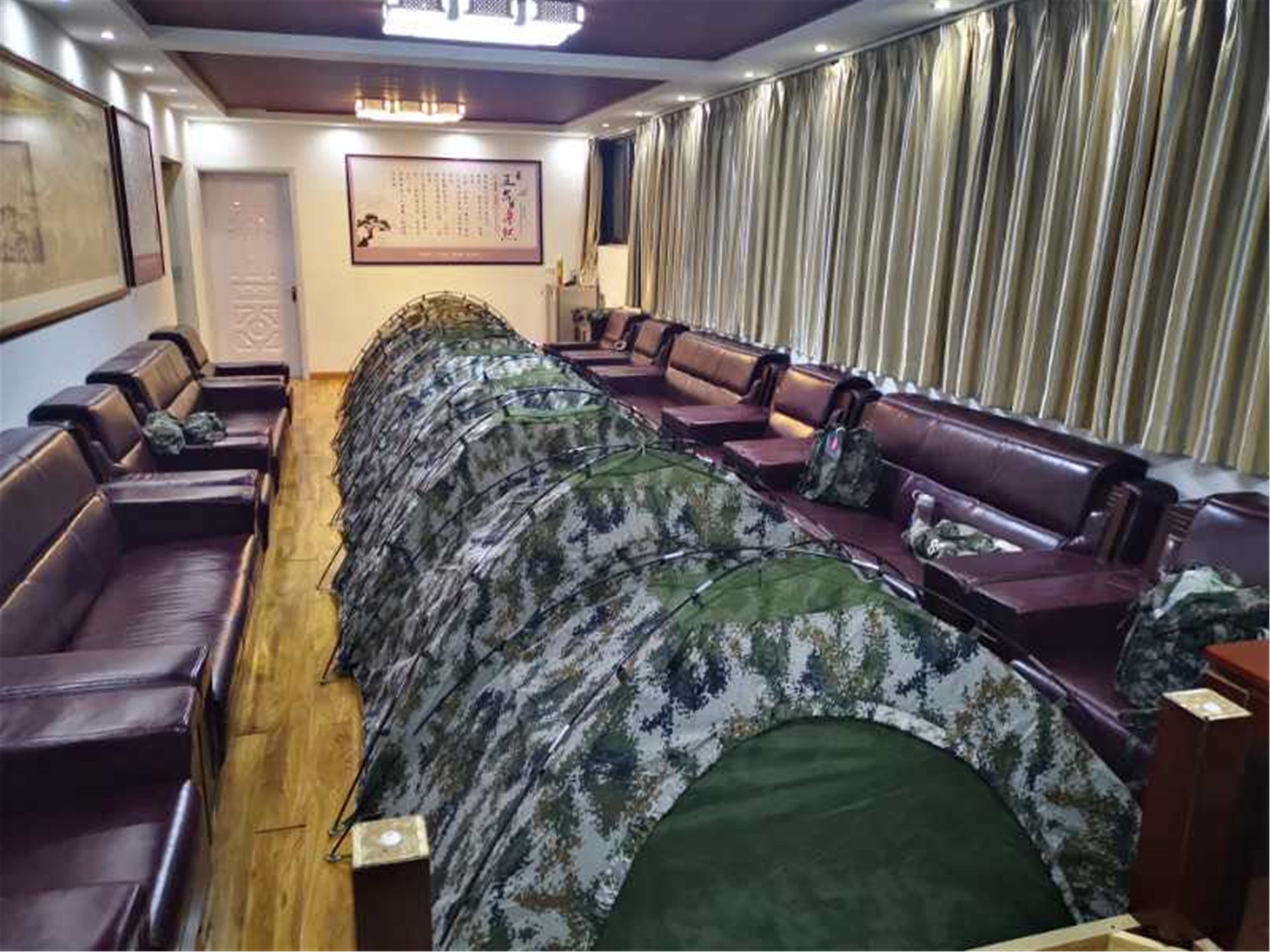 許昌服務(wù)區(qū)接待部隊.jpg 許昌服務(wù)區(qū)接待部隊.jpg